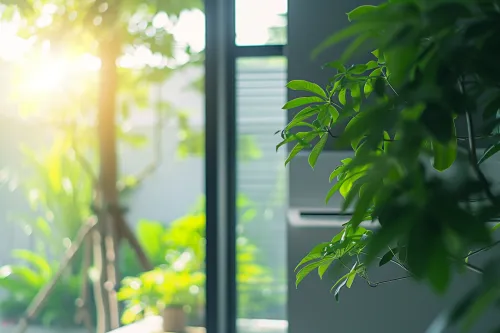 Climatiseur fixe installé sur un mur blanc